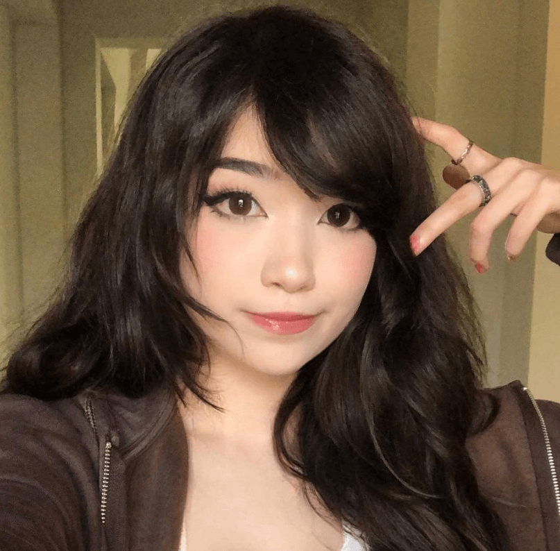 Emiru Net Worth